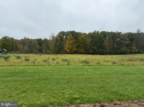 6 Fiske Rd, Fallentimber, PA 16639