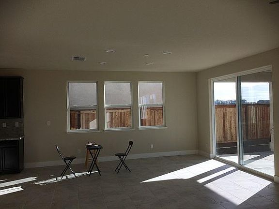 5th image of 1838 Balsam Ct
