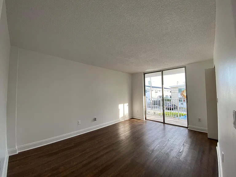 1801 S Treasure Dr #224 — Photo 6