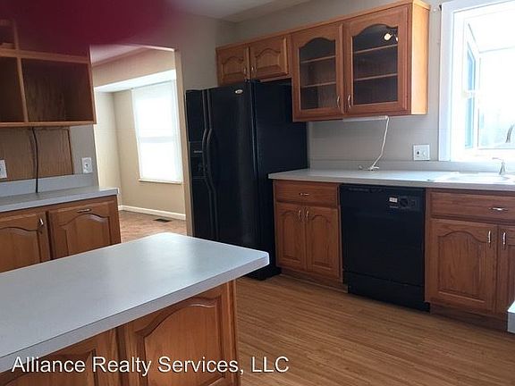 4th image of 1804 Minneford Dr