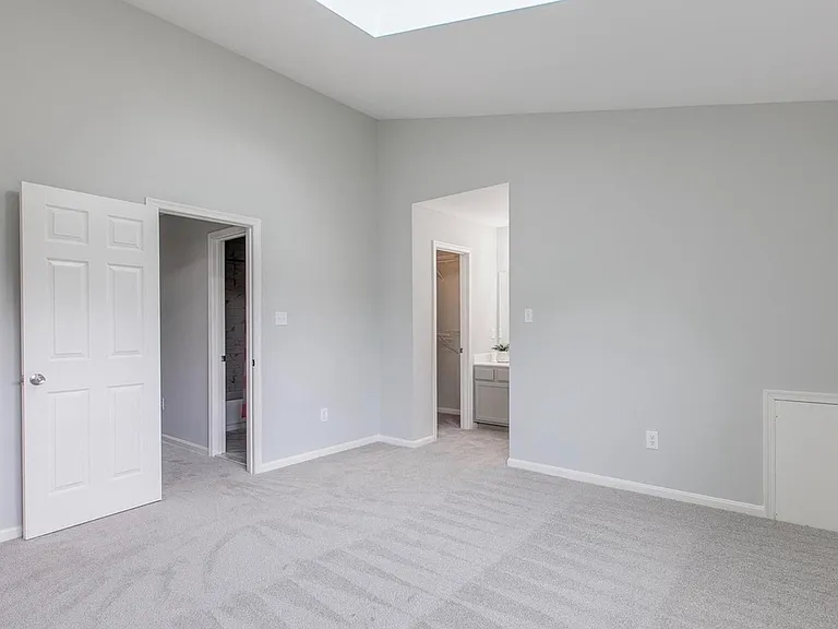 819 Jubal Way — Photo 16