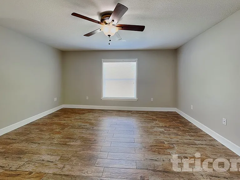 15518 Telford Spring Dr — Photo 2
