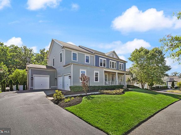 3rd image of 41865 Paddock Gate Pl