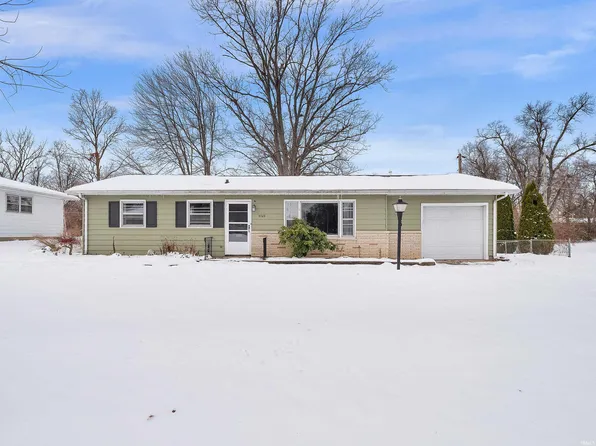 5749 Meadowbrook Dr, Fort Wayne, IN 46835