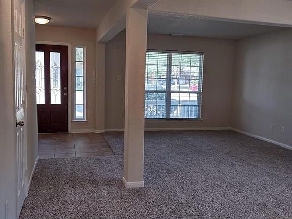 5th image of 10518 Kirksage Ct