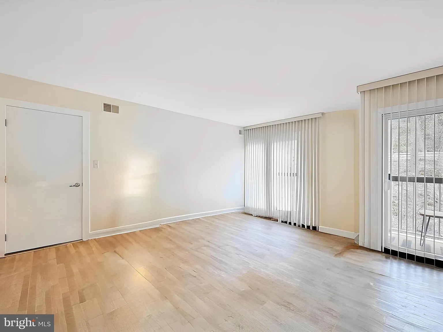 3 bed, 2.0 bath, $2,595 — Photo 3