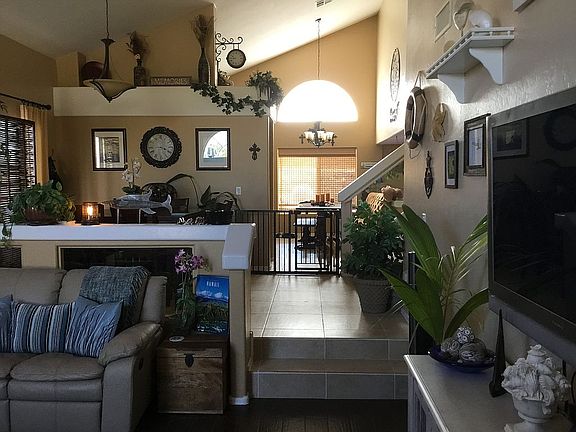 3rd image of 28 N 221st Ave