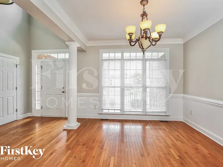 17 Orchard Grass Ct — Photo 7