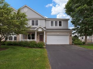 359 Copper Springs Ln, Elgin, IL 60124