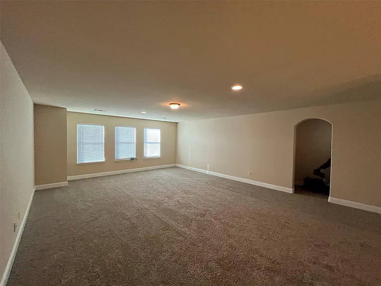 3826 Hyde Park Dr — Photo 22