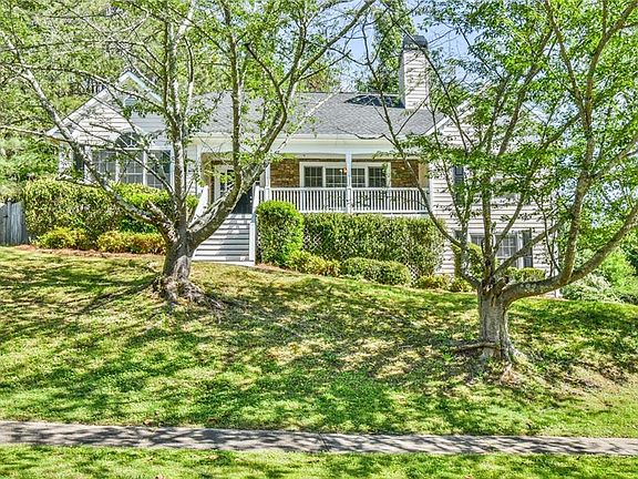 2nd image of 119 Hearthstone Dr