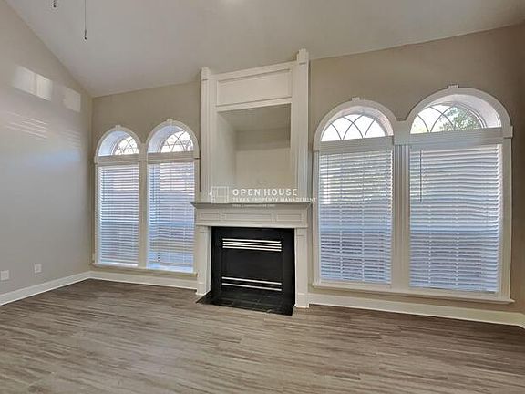 3rd image of 4606 Cashel Spring Dr