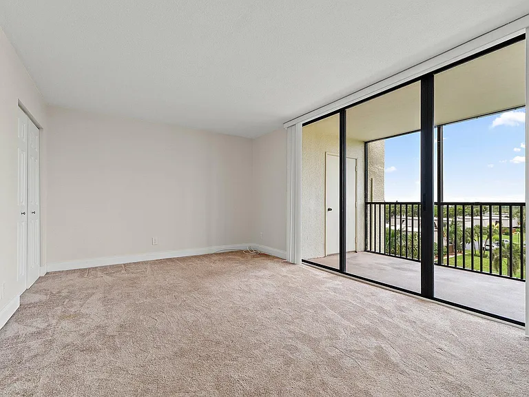 1605 S US Highway 1 #M1-506 — Photo 14