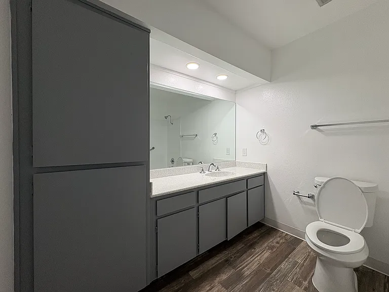 8557 Lemon Ave #20 — Photo 6
