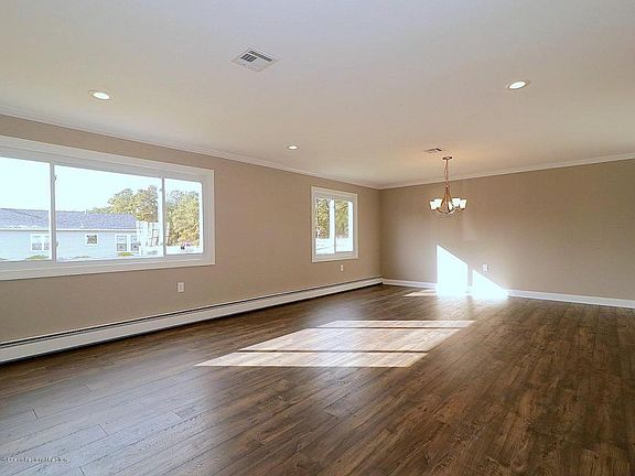5th image of 359 Costa Mesa Dr