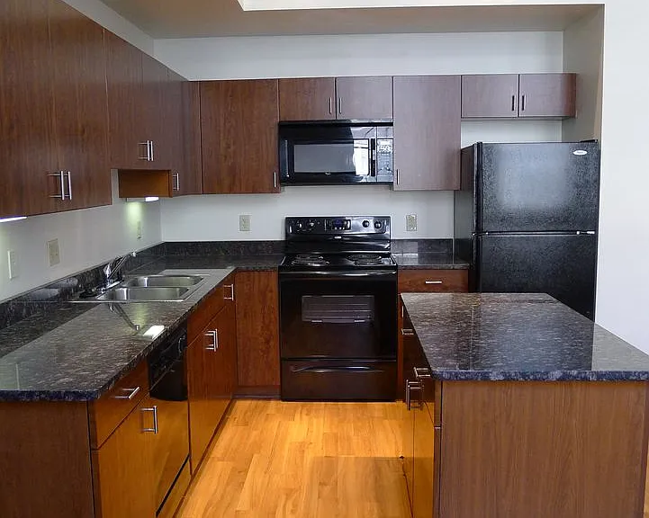 The Lofts at New Amsterdam — Photo 63