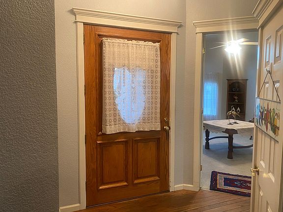 3rd image of 345 Riviera Way