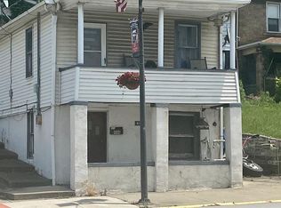 446 Main St, Follansbee, WV 26037