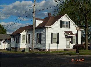 602 S Main St, Red Bud, IL 62278