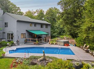 11 Marisa Ct, Montrose, NY 10548