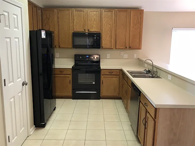 1312 River City St — Photo 7