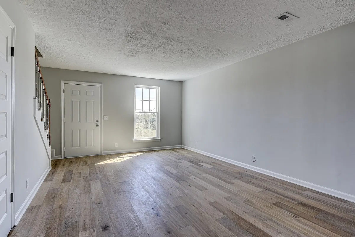 606 Newhall Drive - 1 — Photo 3
