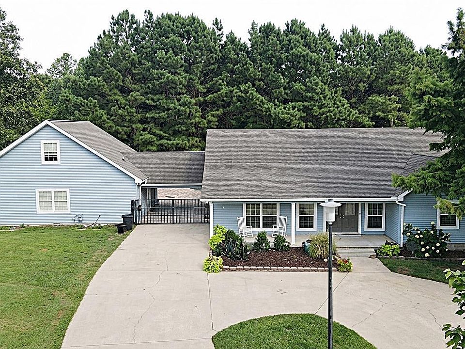 1st image of 109 Cypress Ct