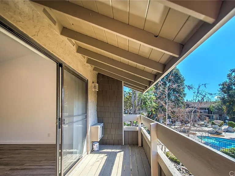 262 Streamwood — Photo 230