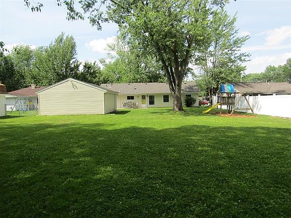 2nd image of 1395 Trachsel Ave