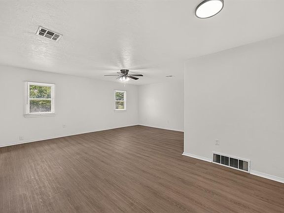 2nd image of 1270 N 1st St