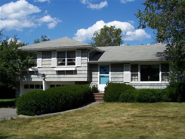 2nd image of 200 Washington St