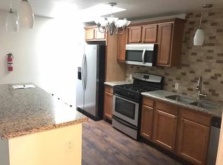 102 N Gilfillan St #2B, Franklin, PA 16323