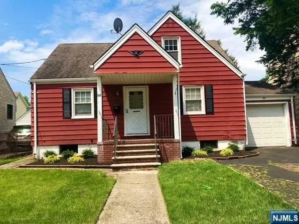 50 Brook St, Bergenfield, NJ 07621