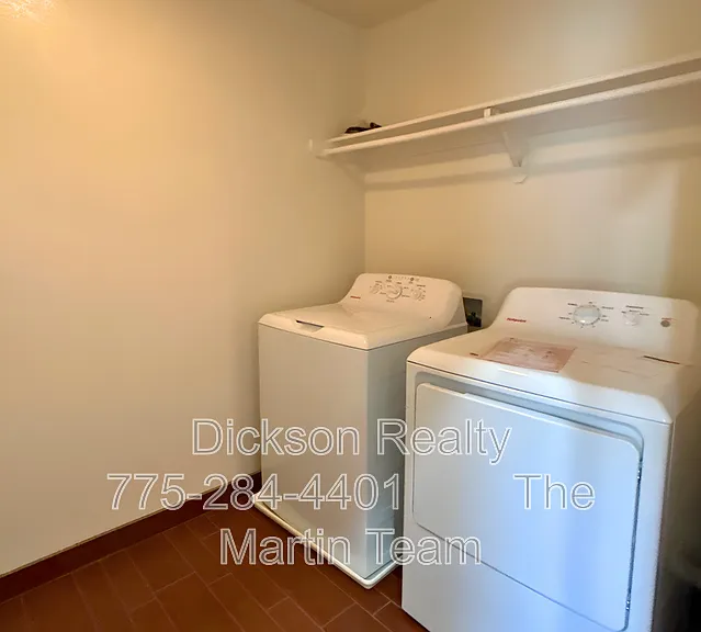 1317 Powell Ln — Photo 6