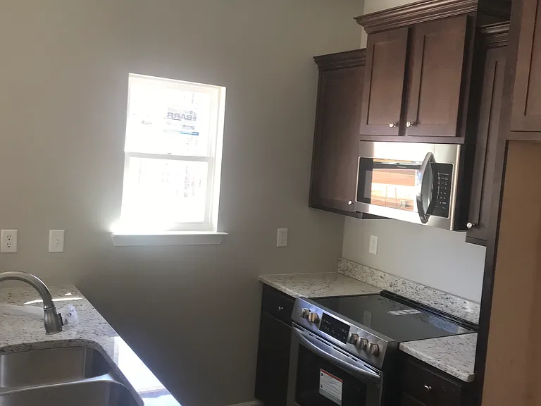 7 Henry Ln #7B — Photo 5