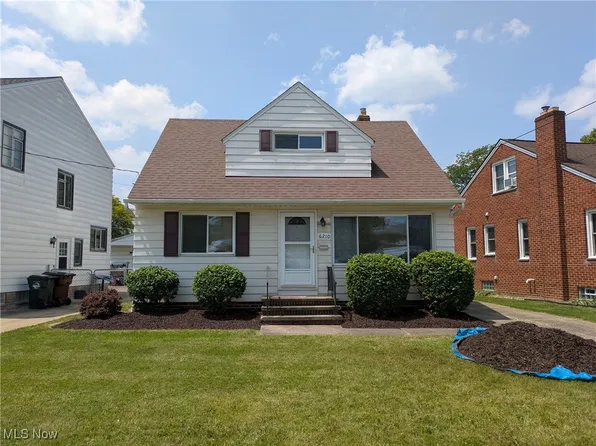 6210 Westminster Dr, Parma, OH 44129