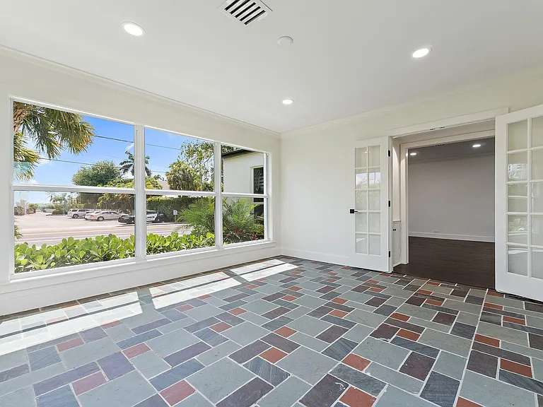 4015 Washington Rd — Photo 11