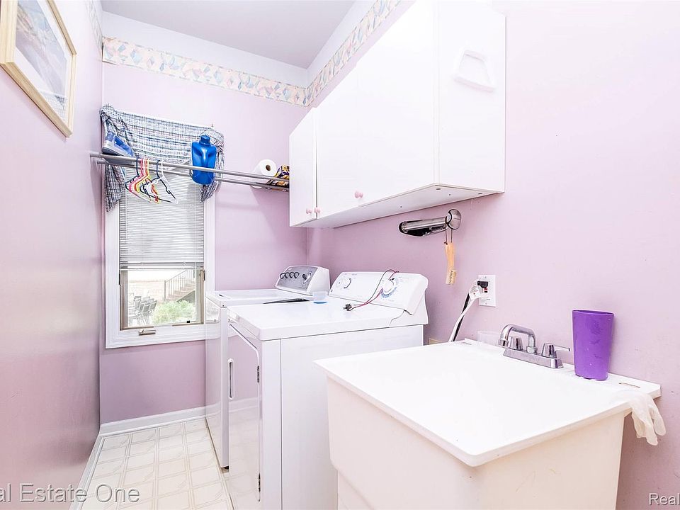 5560 Huron Hills Dr, photo 18