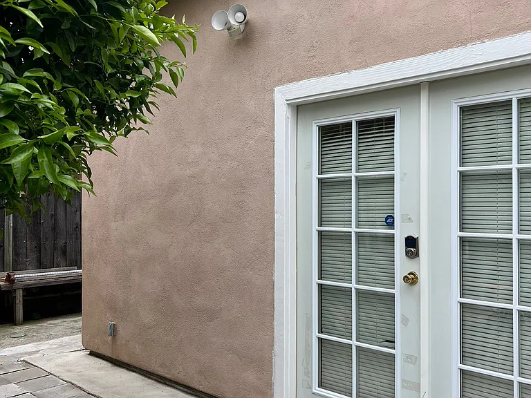 1554 Ellis Ave #C — Photo 5