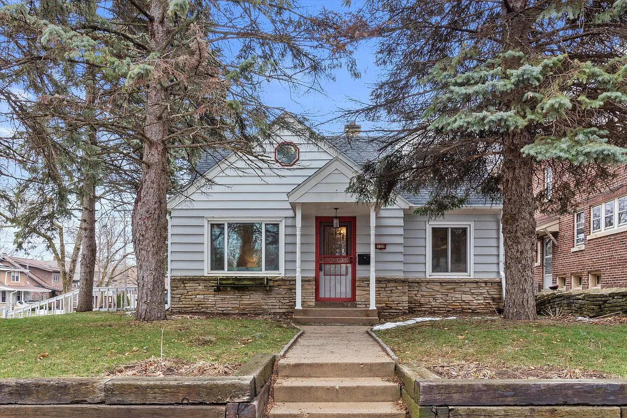 730 North 53rd STREET photo 1