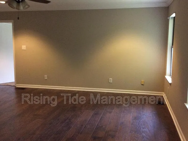 7229 President St — Photo 5