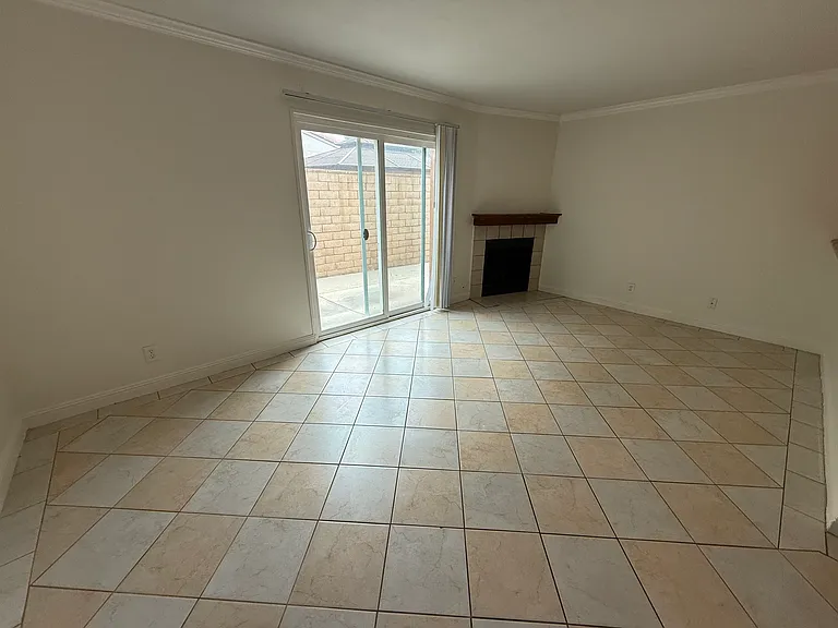 1723 E Flora St #A — Photo 17