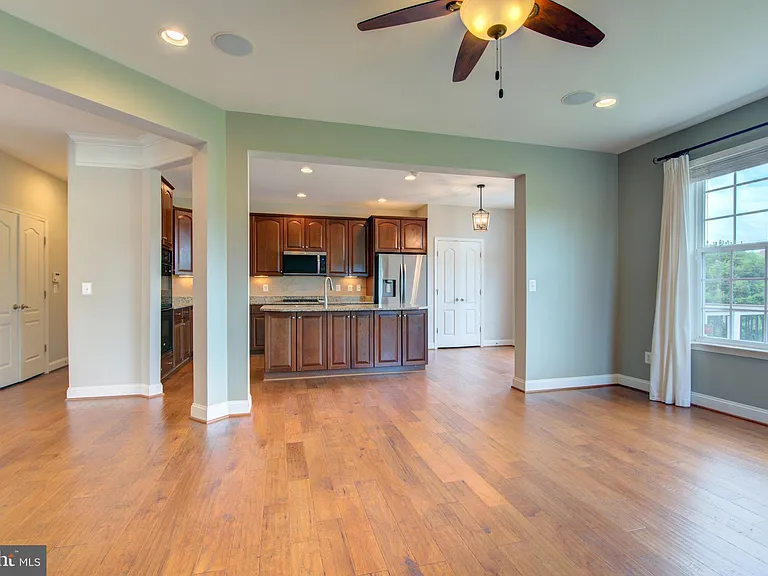 13481 Arcadian Dr — Photo 16