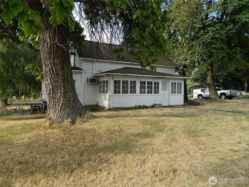 3rd image of 26 Palmer Avenue