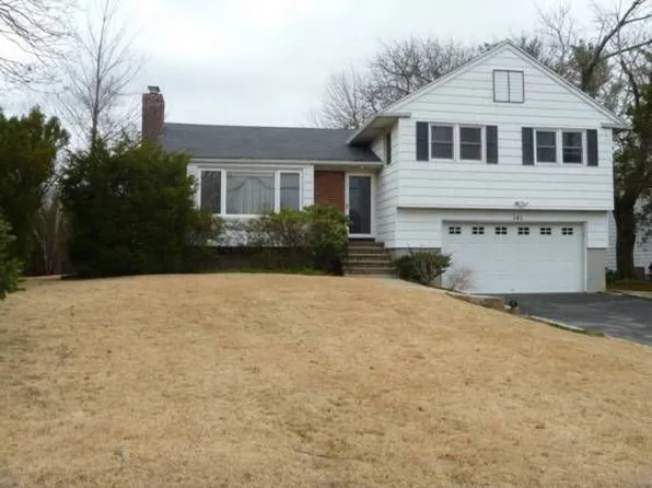 141 Rogers Dr, New Rochelle, NY 10804