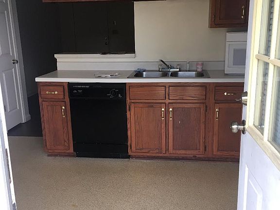 2nd image of 2960 Churchwell Dr