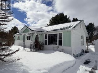 9 Warnock Rd, Huron Shores, ON P0R1H0