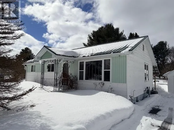 9 Warnock Rd, Huron Shores, ON P0R 1H0