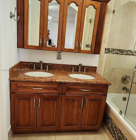 8960 W Flagler St #3 — Photo 27
