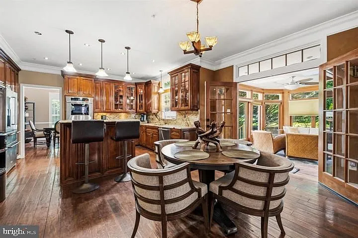 12104 Guinevere Pl — Photo 11